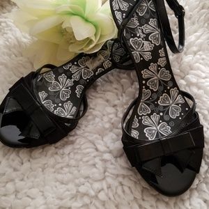 NWOB Kitten Heeled Sandals